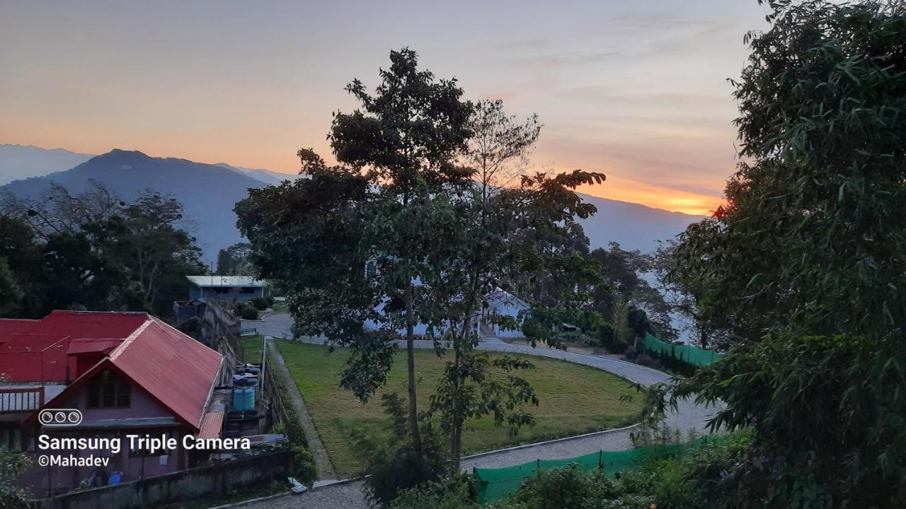 The Brick House Stay Kalimpong Bagian luar foto